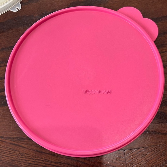 Tupperware Lid Replacement Lid Pink 2515B-3 9” Z Butterfly Tab Read Details - Picture 1 of 5